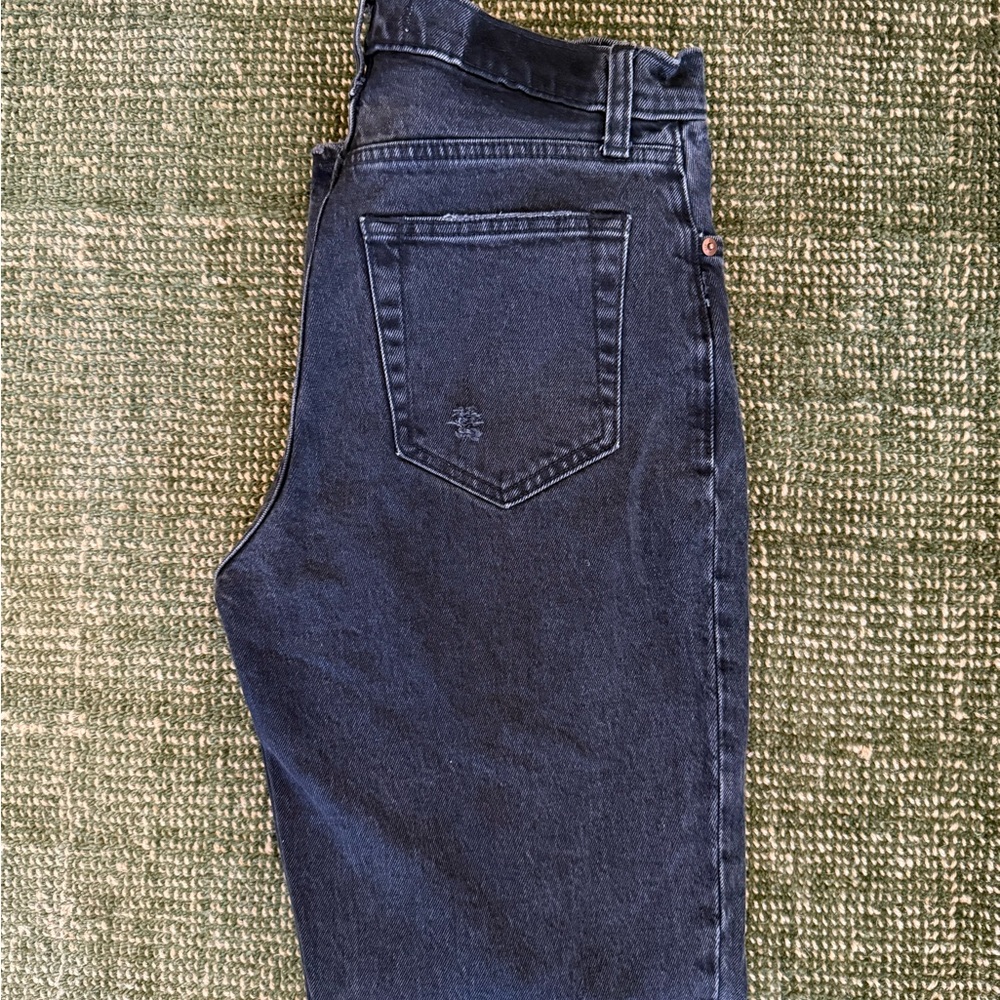 Abercrombie 90s Straight Ultra High Rise Black Jeans destroyed